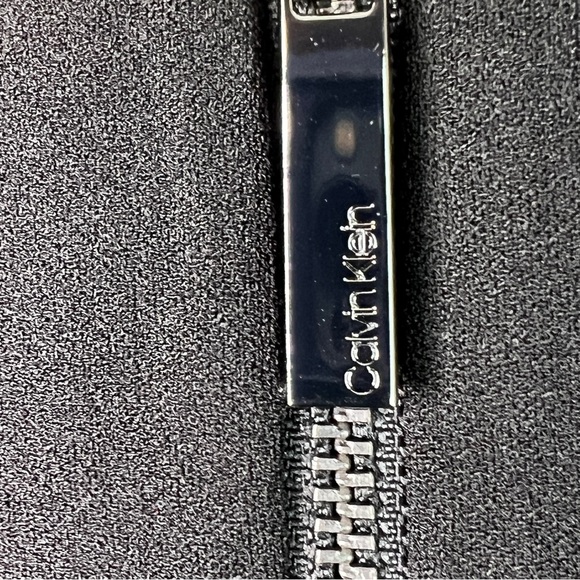 Calvin Klein Size 2 Silver Bling Puff Sleeve Sheath Dress - Picture 12 of 16